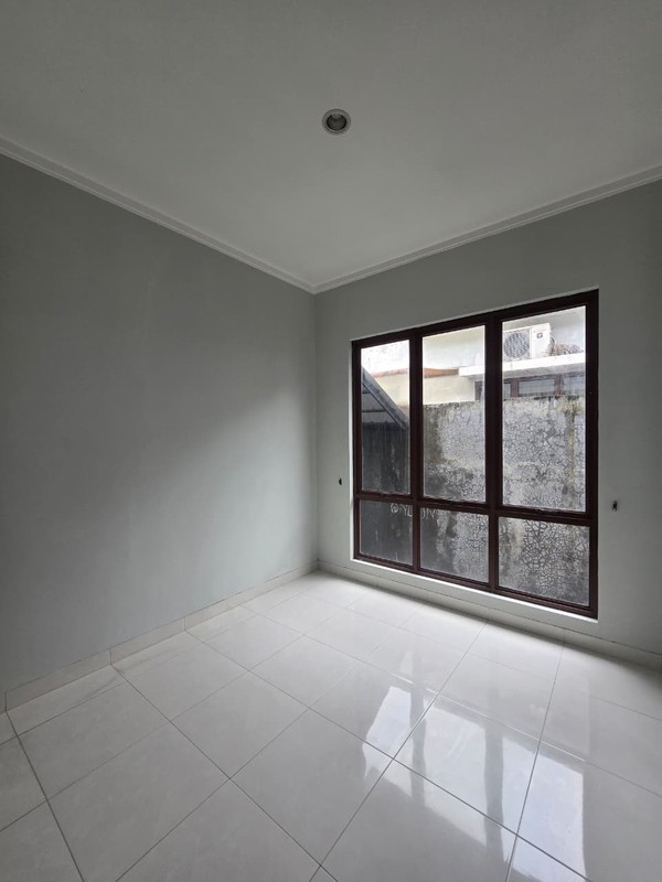 Disewakan Rumah  Bagus Siap Huni Di Cluster Discovery Fiore Bintaro Jaya