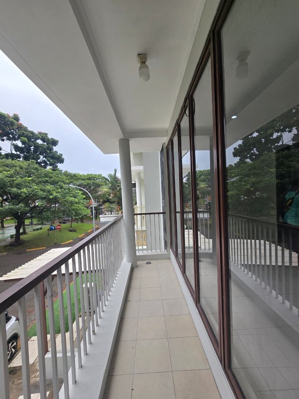 Disewakan Rumah  Bagus Siap Huni Di Cluster Discovery Fiore Bintaro Jaya
