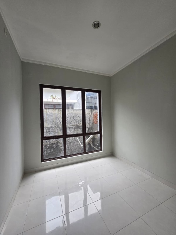 Disewakan Rumah  Bagus Siap Huni Di Cluster Discovery Fiore Bintaro Jaya