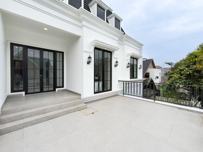 Rumah Mewah, American Classic, Siap Huni di BIntaro Sektor 3
