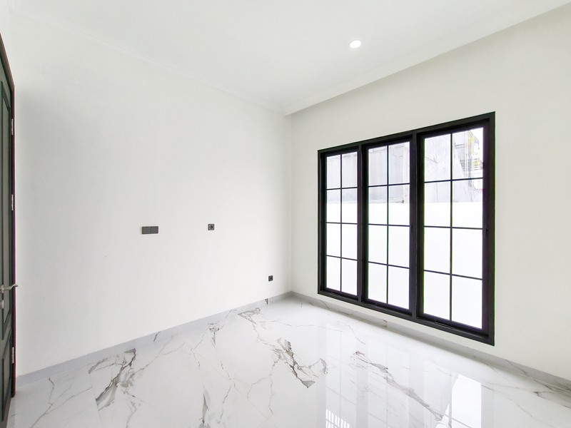 Rumah Mewah, American Classic, Siap Huni di BIntaro Sektor 3