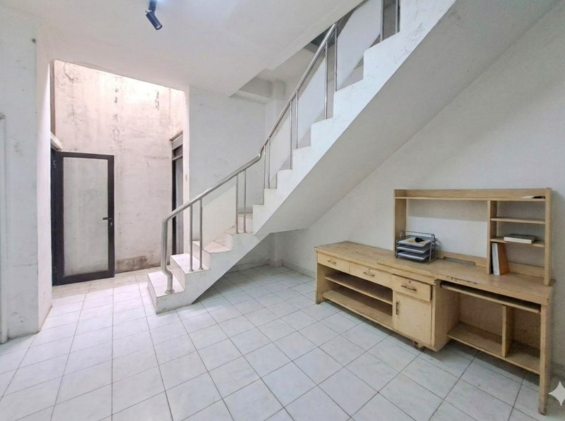 Ruko Strategis di Glodok Pinangsia - Dekat Kemenangan, Mangga Besar & Gajah Mada