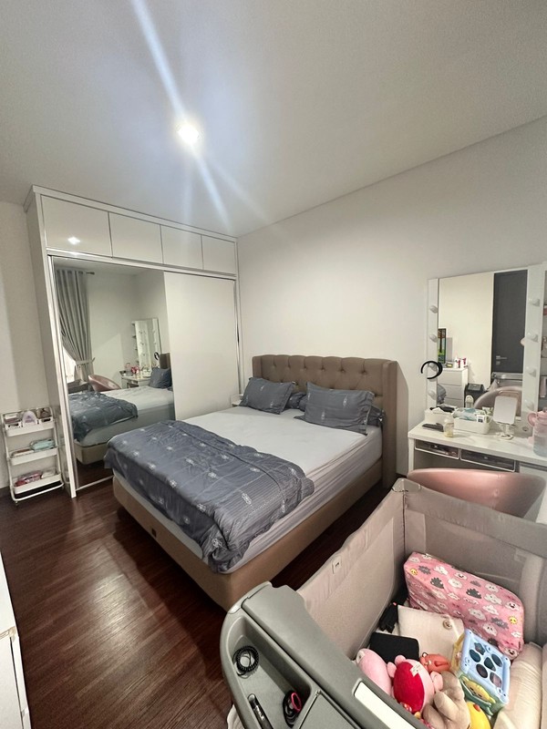 Rumah Bagus Semi Furnished di Telaga Kahuripan Bogor Dekat Tol Kayu Manis