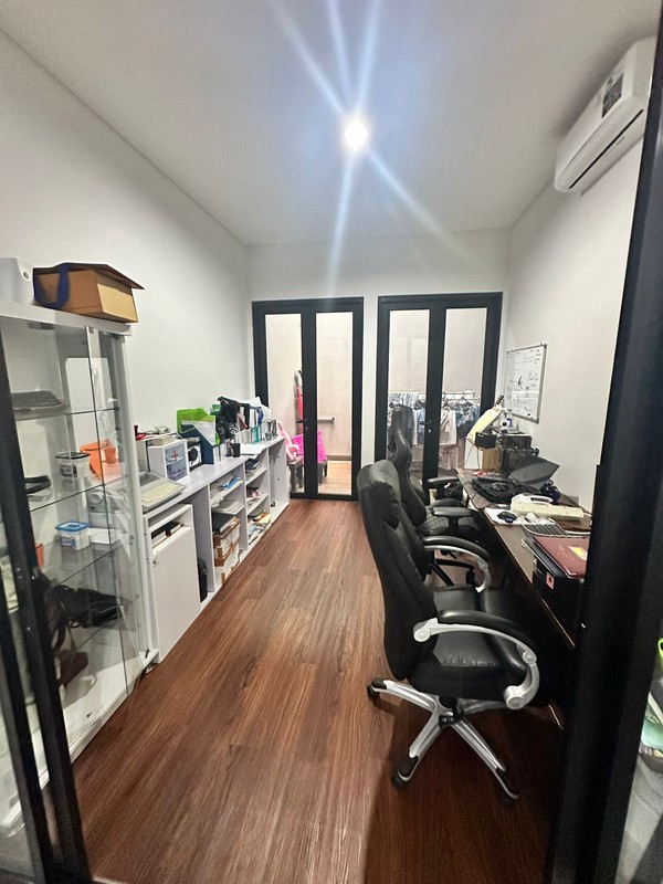 Rumah Bagus Semi Furnished di Telaga Kahuripan Bogor Dekat Tol Kayu Manis