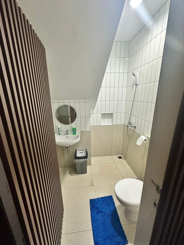 Rumah Bagus Semi Furnished di Telaga Kahuripan Bogor Dekat Tol Kayu Manis