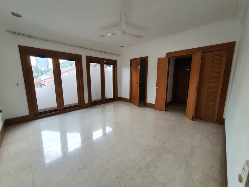 For rent Nice House in a Quite Area of SENOPATI
