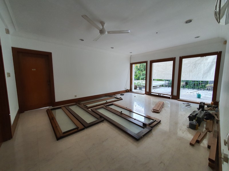 For rent Nice House in a Quite Area of SENOPATI