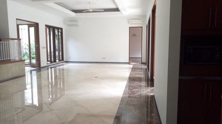 For rent Bright, Modern and Quite House in Senopati Area