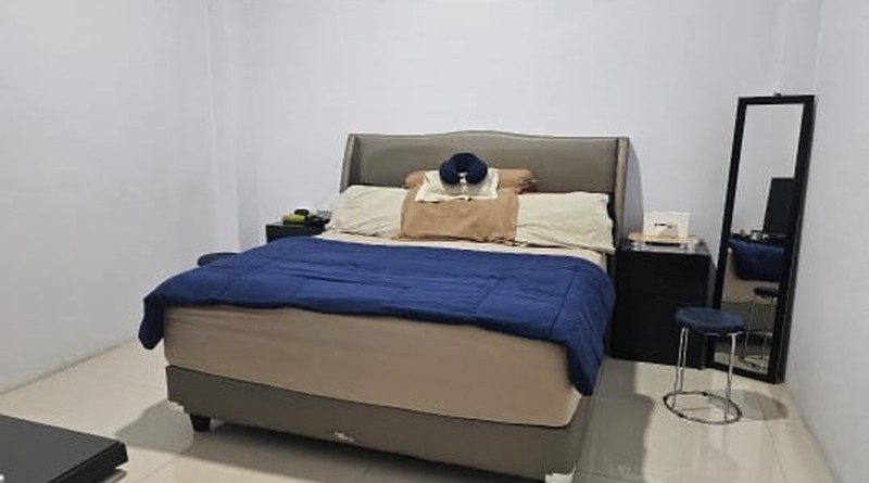 Di jual Rumah 3 lantai 