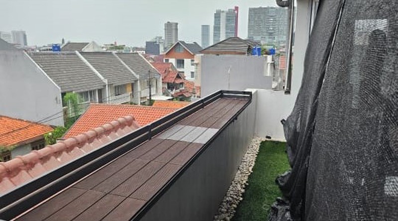 Di jual Rumah 3 lantai 