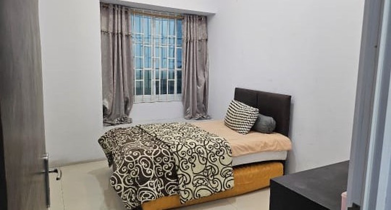 Di jual Rumah 3 lantai 