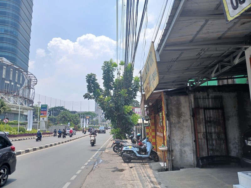 Dijual cepat  sebrang One Bell park,lahan di jalan fatmawati cocok untuk usaha ruko atau komersial