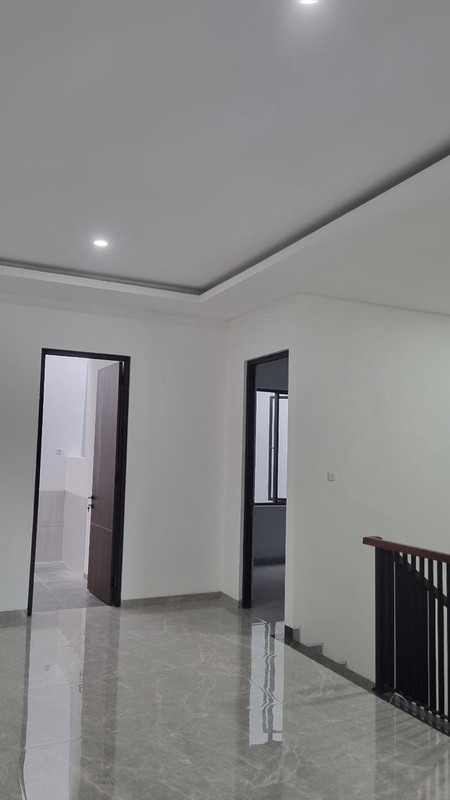 Rumah Bagus Di Jl Sutera Kirana, Cluster Sutera Kencana Alam Sutera
