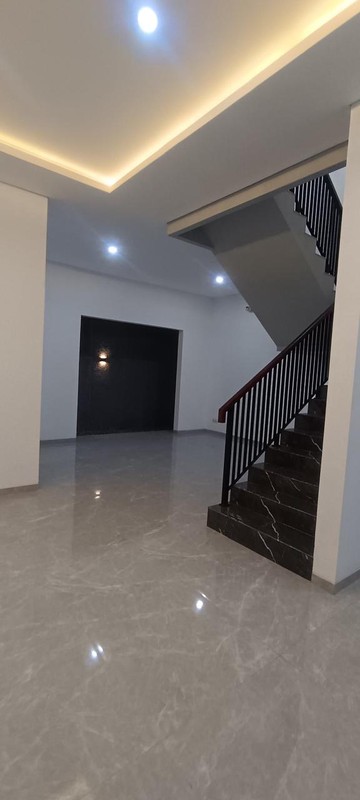 Rumah Bagus Di Jl Sutera Kirana, Cluster Sutera Kencana Alam Sutera