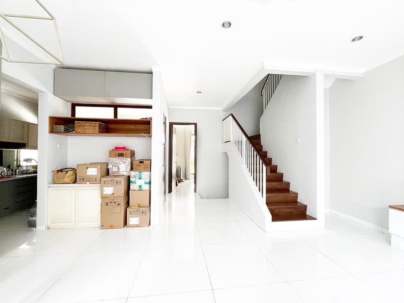 Rumah Bagus,dalam cluster,lingkungan bersih di Bintaro Jaya 9