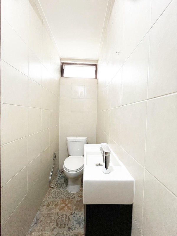 Rumah Bagus,dalam cluster,lingkungan bersih di Bintaro Jaya 9