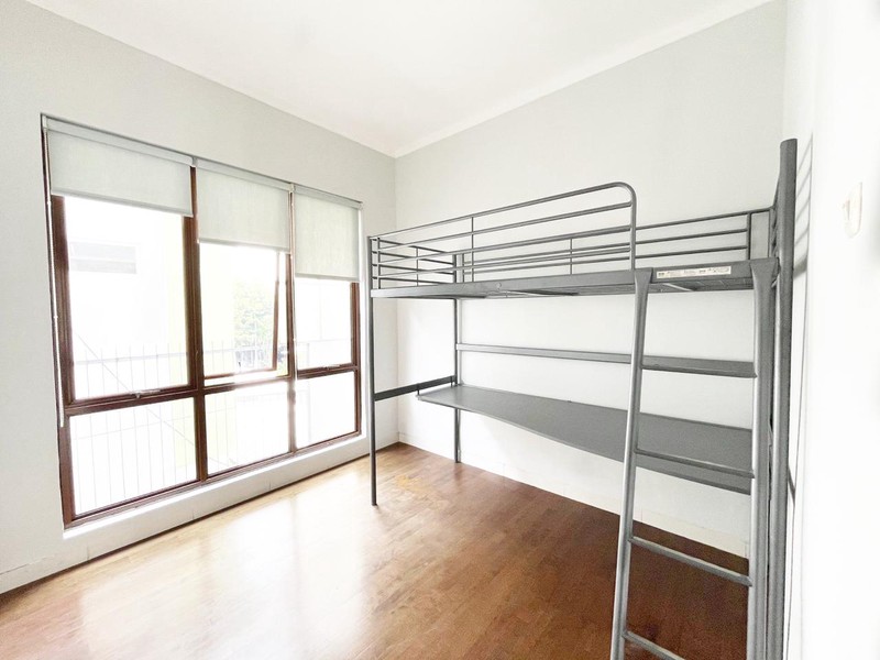 Rumah Bagus,dalam cluster,lingkungan bersih di Bintaro Jaya 9