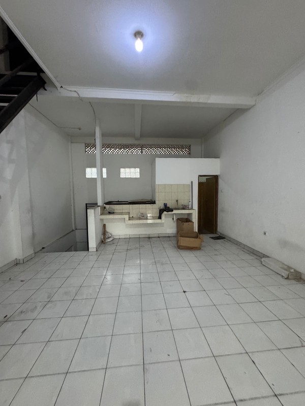 Ruko dan Gudang Besar Terjangkau di Kopo Permai