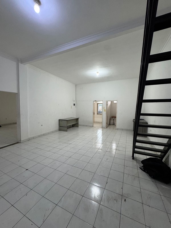 Ruko dan Gudang Besar Terjangkau di Kopo Permai