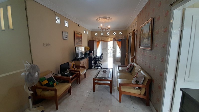 Rumah 2 Lantai Dijual Lokasi di Kramat Jati Jaktim