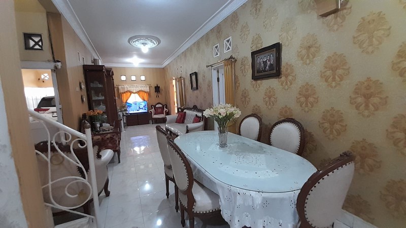 Rumah 2 Lantai Dijual Lokasi di Kramat Jati Jaktim