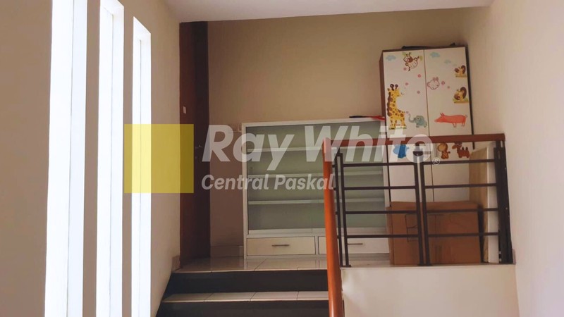 Rumah Istana Pasteur Regency Full Furnished
