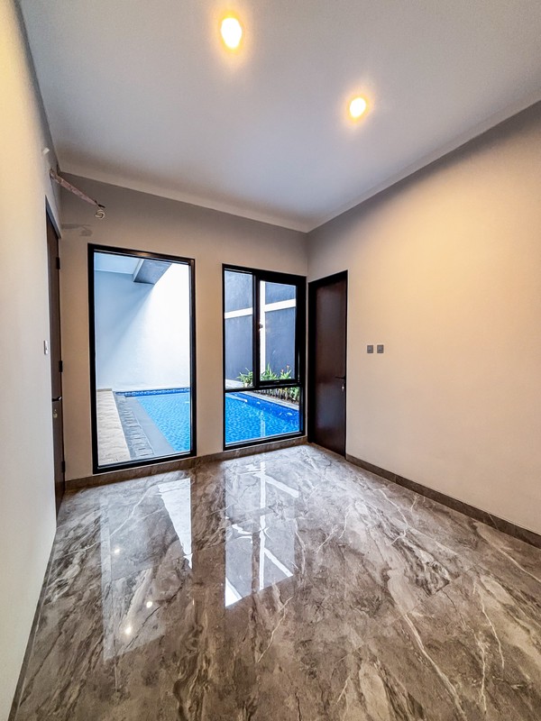 Rumah Mewah dan Modern 2 Lantai Ada Kolam Berenang @Bintaro