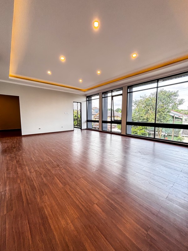 Rumah Mewah dan Modern 2 Lantai Ada Kolam Berenang @Bintaro