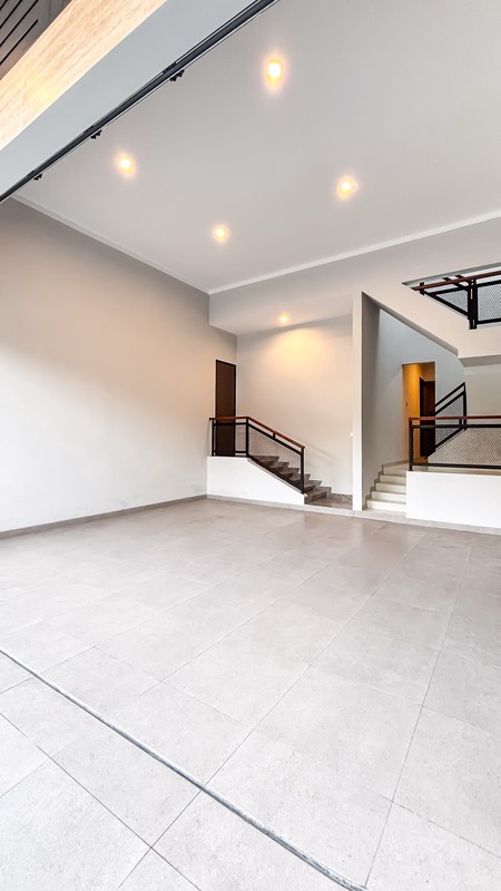 Rumah Mewah dan Modern 2 Lantai Ada Kolam Berenang @Bintaro