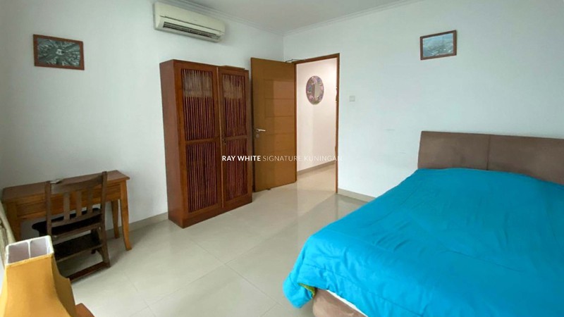 Apartemen Hampton's Park 3BR