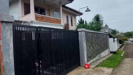 Rumah 2 Lantai, Bangunan kokoh, Lokasi strategis di Bintaro- Jaksel