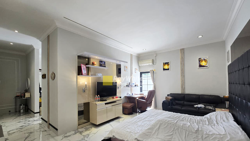 Rumah Lux American Modern di sayap Setiabudi