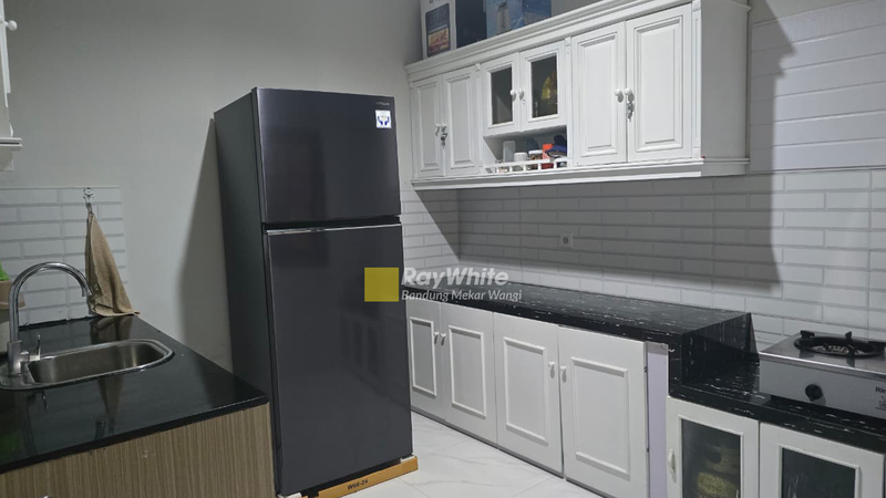 Rumah Lux American Modern di sayap Setiabudi