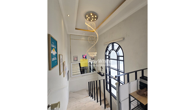 Rumah Lux American Modern di sayap Setiabudi