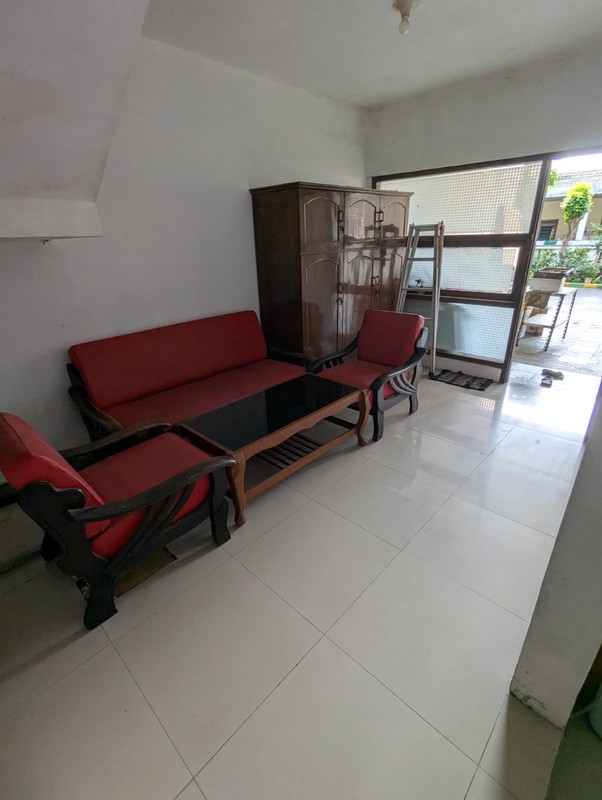 2012. Wisma Lidah Kulon, Lakarsantri, Kota Surabaya.