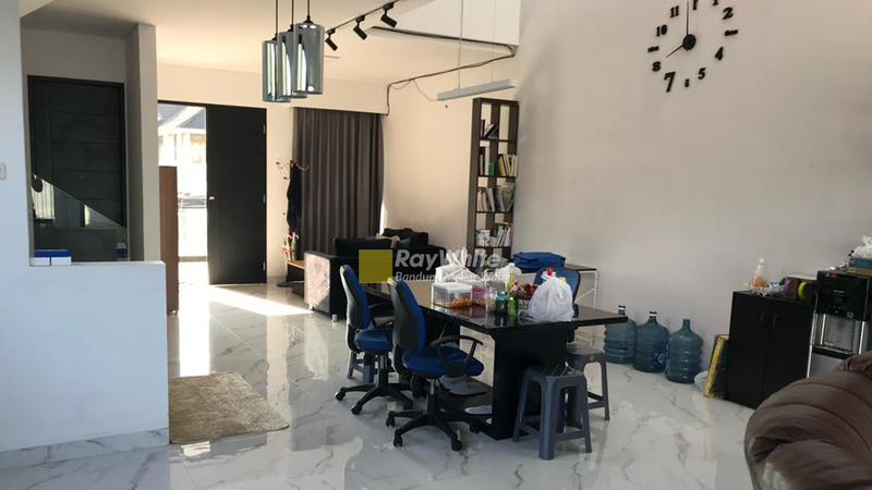 Rumah Modern Minimalis Cipaku Indah