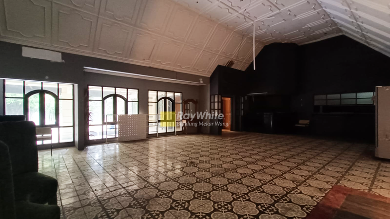 Ruang Usaha Sayap Dago 