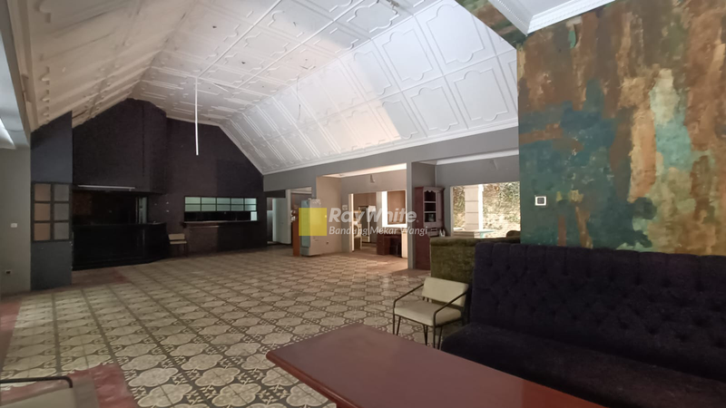 Ruang Usaha Sayap Dago 