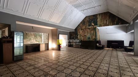 Ruang Usaha Sayap Dago 