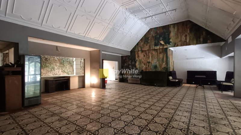 Ruang Usaha Sayap Dago 