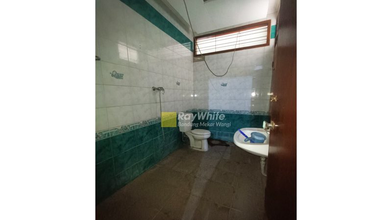 Rumah Klasik Bisa untuk usaha Suryani