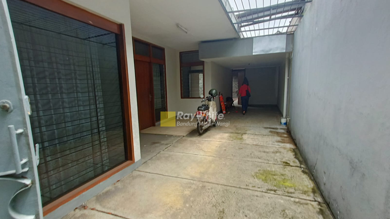 Rumah Klasik Bisa untuk usaha Suryani