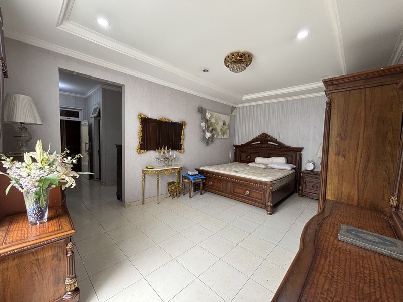 Rumah Luas Mewah di Sakura 1 Jatiasih Bekasi