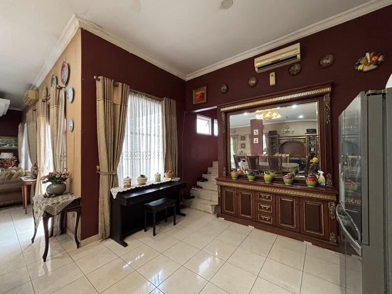 Rumah Luas Mewah di Sakura 1 Jatiasih Bekasi