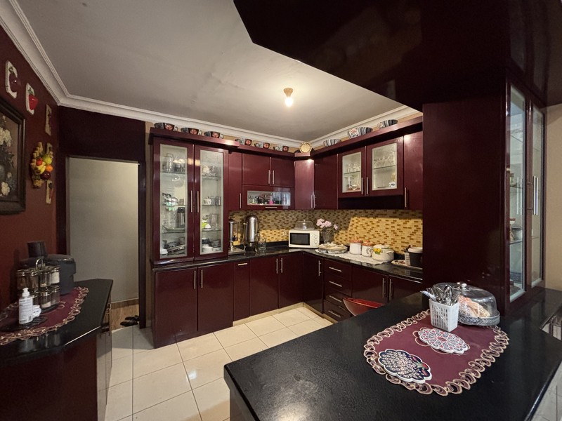 Rumah Luas Mewah di Sakura 1 Jatiasih Bekasi