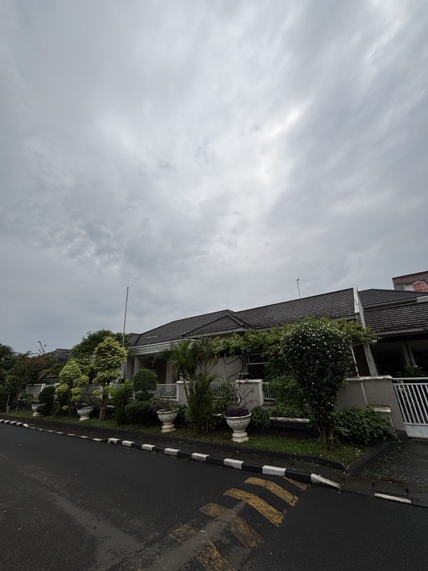 Rumah Luas Mewah di Sakura 1 Jatiasih Bekasi