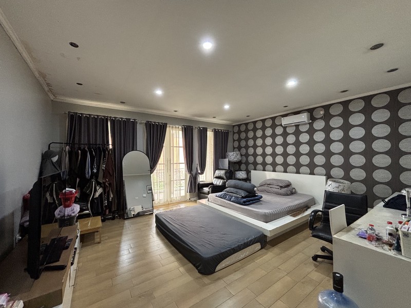 Rumah Luas Mewah di Sakura 1 Jatiasih Bekasi