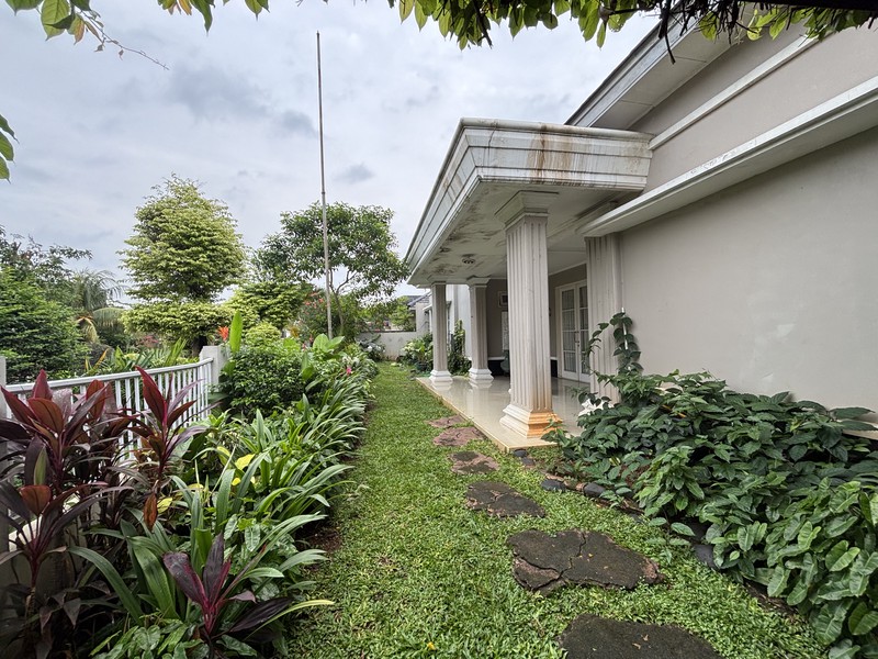 Rumah Luas Mewah di Sakura 1 Jatiasih Bekasi