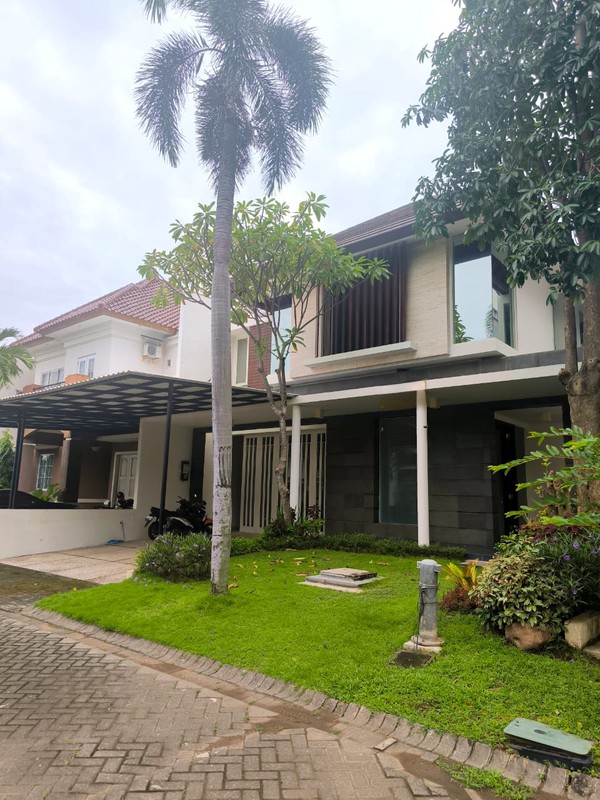DIJUAL RUMAH FULL FURNISHED PALM HILL CITRALAND SURABAYA BARAT
