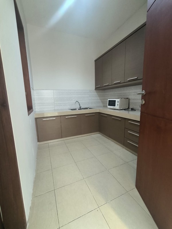 DIJUAL RUMAH FULL FURNISHED PALM HILL CITRALAND SURABAYA BARAT